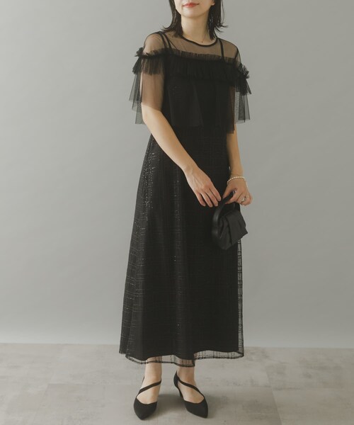 URBAN RESEARCH ROSSO（アーバンリサーチロッソ）の「kaene　フリルチュールドッキングドレス（ワンピース・レディース・Salmonpink/black・36）」の3枚目の写真