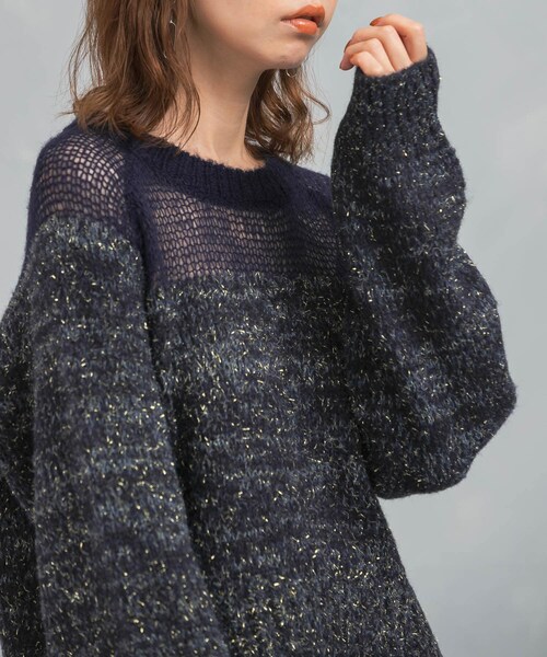 URBAN RESEARCH ROSSO（アーバンリサーチロッソ）の「『WEB限定』ドッキングラメニット（ニット/セーター・レディース・NAVY/PINK/BEIGE・FREE）」の4枚目の写真