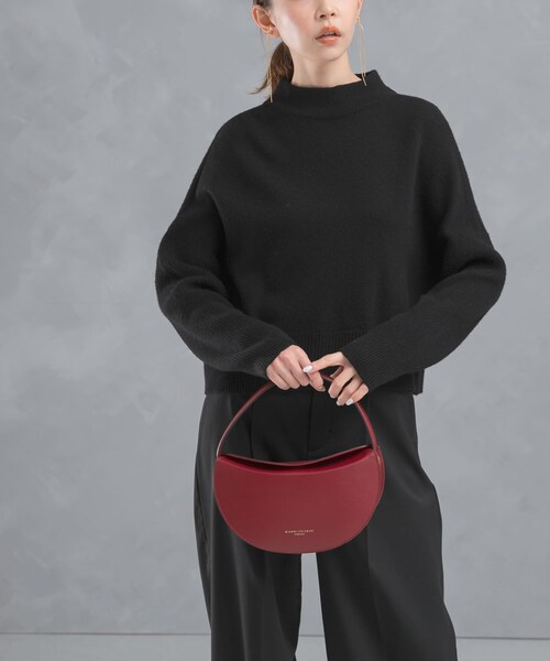 URBAN RESEARCH ROSSO（アーバンリサーチロッソ）の「ショートハイネックホールニット（ニット/セーター・レディース・black/off/red・FREE）」の15枚目の写真