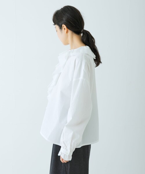 かぐれ（カグレ）の「コットンフリルカラーシャツ（シャツ/ブラウス・レディース・OFF/CHARCOAL・Free）」の20枚目の写真