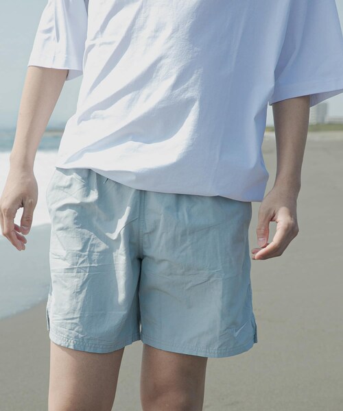 URBAN RESEARCH DOORS（アーバンリサーチドアーズ）の「NIKE SWIM　 Exclusive Reナイロン7ボレーショーツ（その他パンツ・メンズ・ブルー/ブラック/ウルフグレー/ベージュ/ネイビー/ライトクリムゾン/ゴールド・M/L/XL/XXL）」の19枚目の写真