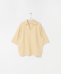 open collared tee