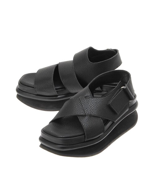 ELENDEEK（エレンディーク）の「ASYME BELT SANDAL（サンダル・レディース・オフホワイト/ブラック/ブラウン・37/38）」の3枚目の写真