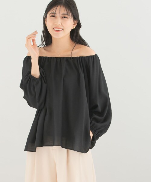 URBAN RESEARCH ROSSO（アーバンリサーチロッソ）の「2WAYオフショルブラウス（シャツ/ブラウス・レディース・white/black・FREE）」の19枚目の写真