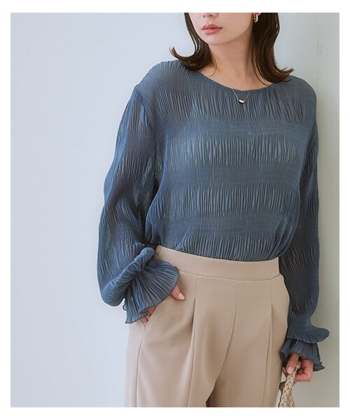 nissen（ニッセン）の「ランダムプリーツキャンディ袖ブラウス（シャツ/ブラウス・レディース・黒/オフホワイト/ダークブルー・S/M/L/LL/3L）」の6枚目の写真