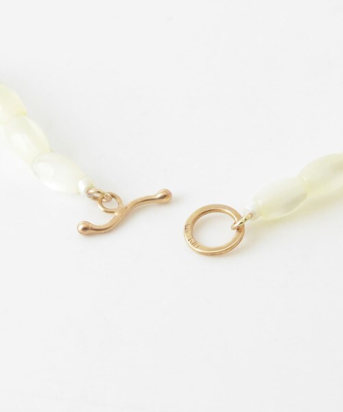 かぐれ（カグレ）の「Toile　DS SHELL BEADS NECKLACE（ネックレス・レディース・WH・40）」の6枚目の写真