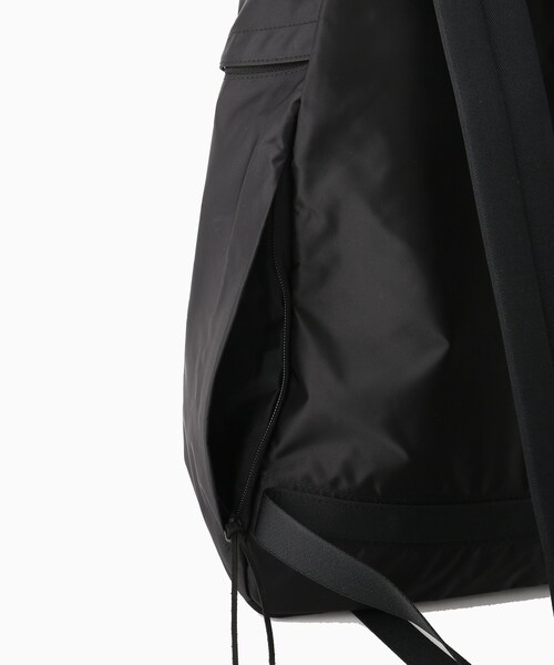ADAM ET ROPE'（アダムエロペ）の「【texnh/テクネ】CLASSIC BACKPACK（バックパック/リュック・メンズ・ブラック・F）」の8枚目の写真