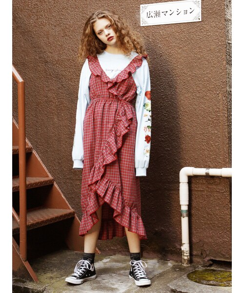 jouetie（ジュエティ）の「フリルキャミワンピース（ワンピース・レディース・イエロー/レッド/ブラウン/ブルー・M）」の2枚目の写真