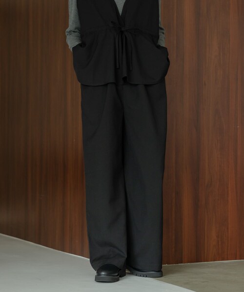 URBAN RESEARCH Sonny Label（アーバンリサーチサニーレーベル）の「ペプラムオールインワン（つなぎ/オールインワン・レディース・ブラック/グレー・36/38）」の7枚目の写真