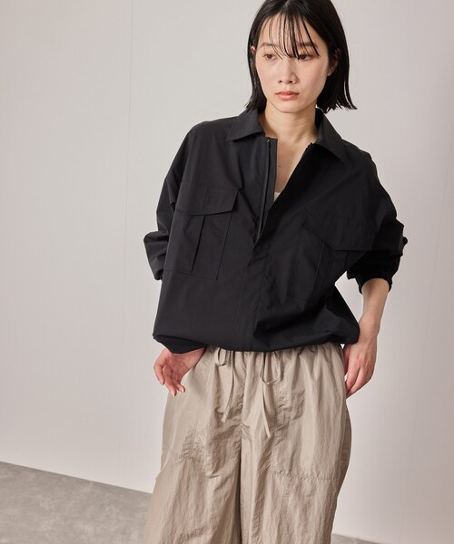 NERGY（ナージー）の「【ウォッシャブル対応】ナイロンZIPウィンドブレーカー（ナイロンジャケット・レディース・ブラック/キナリ・F）」の17枚目の写真