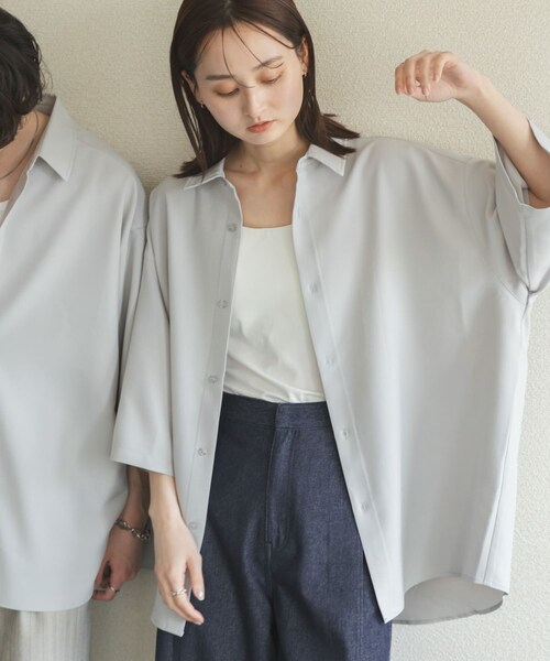SENSE OF PLACE by URBAN RESEARCH(センスオブプレイスバイアーバンリサーチ)の「『ユニセックス』エクストラルーズショートスリーブシャツ(シャツ/ブラウス・メンズ・L.GRAY/CHARCOAL/MINT/BROWN・M/L)」の9枚目の写真