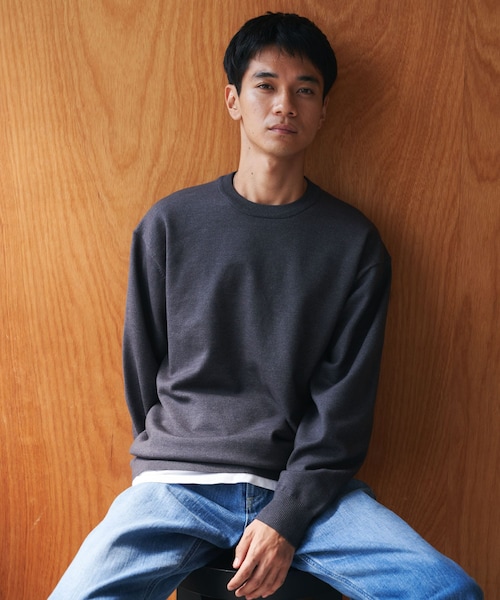 URBAN RESEARCH DOORS（アーバンリサーチドアーズ）の「『仁村紗和さん着用』『UR TECH 200日ニット』クルーネック（ニット/セーター・メンズ・OFF/CHARCOAL/OFF×BLACK/CHA×YEL.K/BROWN・M/L/XL）」の3枚目の写真