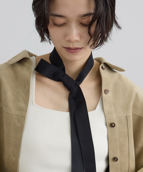 ADAM ET ROPE'（アダムエロペ）の「【J'aDoRe・店舗限定】【La Maison de Lyllis（メゾンドリリス）】RIBBON（その他ヘアアクセサリー・レディース・ブラック/ブルー系・F）」の2枚目の写真