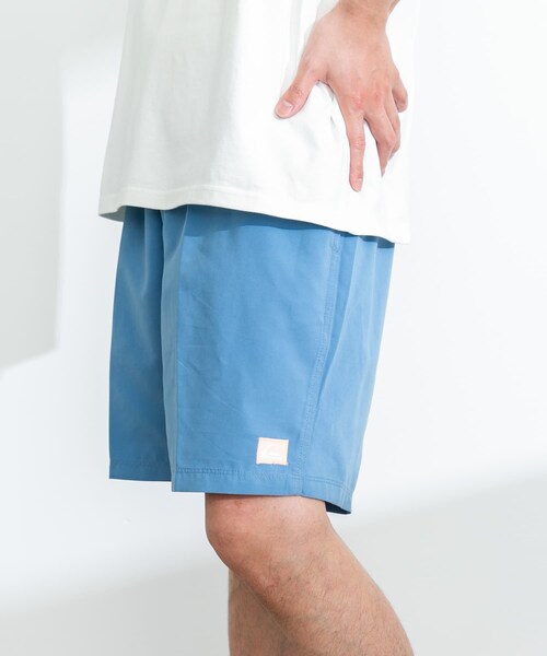 URBAN RESEARCH Sonny Label（アーバンリサーチサニーレーベル）の「QUIKSILVER　EVERYDAY SOLID VOLLEY 19（水着・メンズ・BLQ0/KVJ0/TMZ0/NHZ0・M/L）」の5枚目の写真