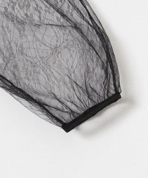 URBAN RESEARCH（アーバンリサーチ）の「AMOMENTO　SHEER LACE MOCK NECK TOP（Tシャツ/カットソー・レディース・BLACK/WHITE・0）」の11枚目の写真