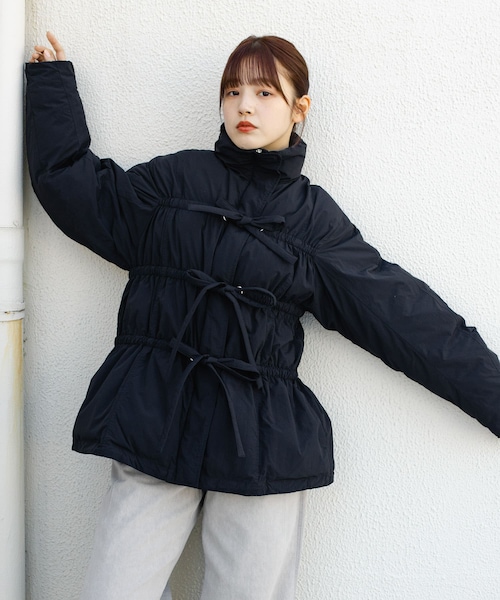 KBF(ケイビーエフ)の「フロントリボン中綿ジャケット(その他アウター・レディース・BLACK/KHAKI/BORDEAUX/IVORY・one)」の2枚目の写真