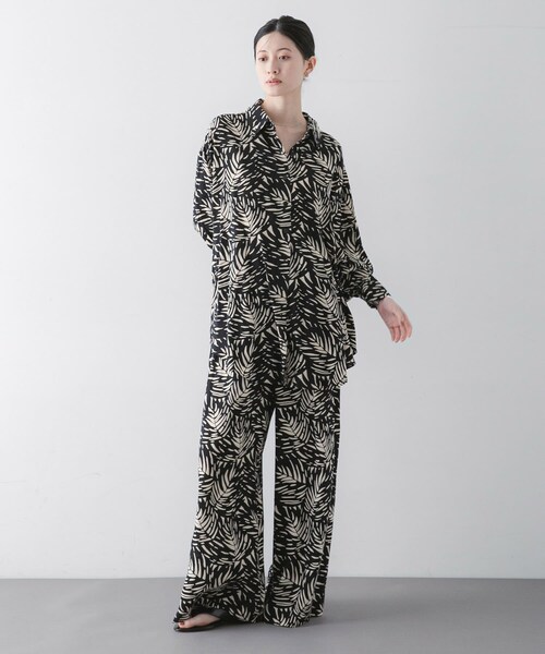 URBAN RESEARCH（アーバンリサーチ）の「『一部別注カラー』LUSANA　CICI PANTS（その他パンツ・レディース・DAUN/P TIE DYE/別注H NAVY・S/M）」の9枚目の写真