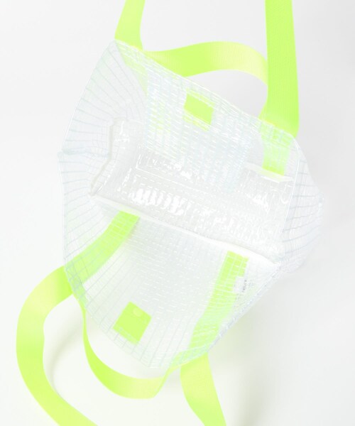 EKAL(エカル)の「TINY GARDEN PRODUCTS マルチユースクリアバッグ M(トートバッグ・レディース・WHITE/NEONYELLOW・M)」の13枚目の写真