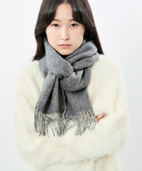 ADAM ET ROPE'（アダムエロペ）の「【J'aDoRe限定】REVERSIBLE MUFFLER CASHMEREMIX２（マフラー・レディース・ブラック/ライトグレー・F）」の21枚目の写真