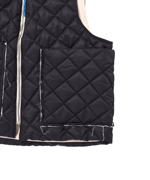 ADAM ET ROPE'(アダムエロペ)の「《別注》【CAMIEL FORTGENS/カミエル フォートヘンス】ZIP VEST Technical padded - black(その他アウター・メンズ・ブラック・L/M/S)」の20枚目の写真
