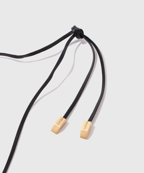 ADAM ET ROPE'(アダムエロペ)の「【CATH・S/キャッツ】TEAR HORN NECKLACE(ネックレス・メンズ・ブラック・F)」の4枚目の写真