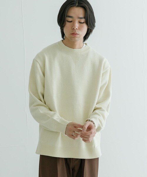 URBAN RESEARCH（アーバンリサーチ）の「『別注』RUSSELL ATHLETIC×UR　CREW NECK PULLOVER（ニット/セーター・メンズ・BLACK/IVORY・M/L）」の4枚目の写真