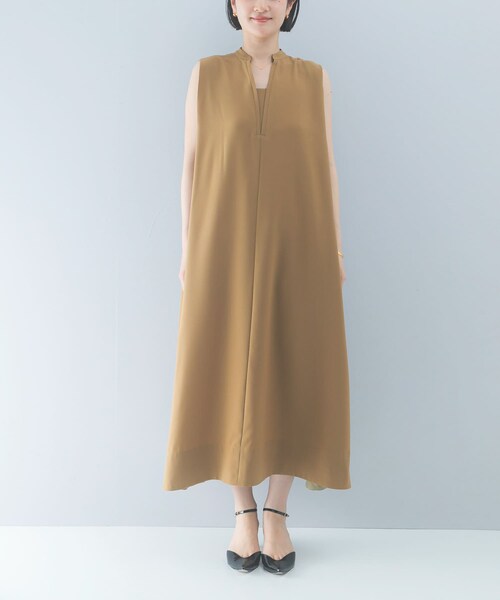 URBAN RESEARCH ROSSO（アーバンリサーチロッソ）の「クールタッチ 吸水速乾キーネックフレアワンピース（ワンピース・レディース・D/NAVY/Y/GOLD・Free）」の20枚目の写真