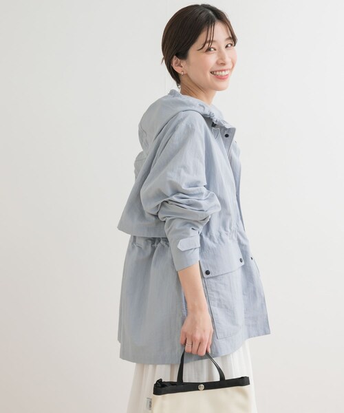 URBAN RESEARCH DOORS(アーバンリサーチドアーズ)の「ナイロンマウンテンパーカー(マウンテンパーカー・レディース・L.BEIGE/L.BLUE/BLACK・M)」の3枚目の写真