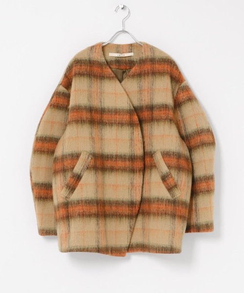 THE GOODLAND MARKET（ザグッドランドマーケット）の「cwtch　CHECK MIDDLE COAT（ノーカラージャケット・レディース・BEIGE/NAVY・FREE）」の10枚目の写真