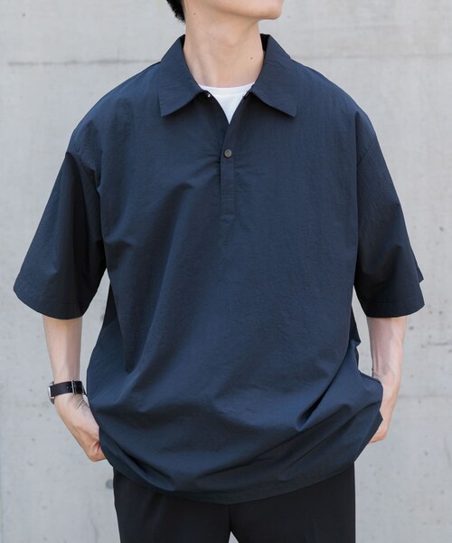 ITEMS URBANRESEARCH(アイテムズ アーバンリサーチ)の「『撥水/イージーケア/接触冷感/UVカット』タスランナイロンスナップボタンポロシャツ(ポロシャツ・メンズ・NVY/CHA/BLK・M/L)」の3枚目の写真