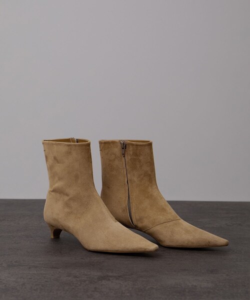 ADAM ET ROPE'(アダムエロペ)の「【W S(ドゥーブル)】ポインテッドトゥ レザーヒールショートブーツ(ブーツ・レディース・ブラック/キャメル・23.0/24.0/25.0/36/37/38)」の16枚目の写真