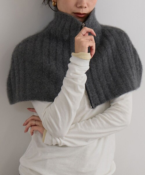ADAM ET ROPE'（アダムエロペ）の「【J'aDoRe・一部店舗限定】【y YO（イーヨ）】zip neck warmer / ネックウォーマー（ネックウォーマー/スヌード・レディース・グレー/ライトグリーン・F）」の3枚目の写真