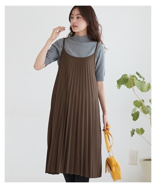 nissen（ニッセン）の「大きいサイズ カットソープリーツキャミワンピース（ワンピース・レディース・スモーキーピンク/黒/ネイビー/モカ/フォレストグリーン/チャコールグレー/グレージュ/ブラウン/チェック・L/LL/3L/4L/5L/6L/8L/10L）」の14枚目の写真