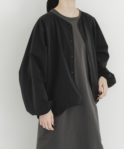 EKAL（エカル）の「DOT AIR CARDIGAN（カーディガン/ボレロ・レディース・ブラック/ブラウン/チャコール・One）」の6枚目の写真