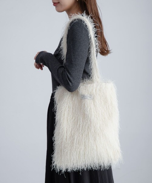 URBAN RESEARCH Sonny Label（アーバンリサーチサニーレーベル）の「シャギートートバッグ（トートバッグ・レディース・クリーム/ブルーグレー/ブラック・one）」の6枚目の写真