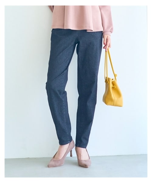 nissen（ニッセン）の「＜大きいサイズ＞超ラクチンデニムテーパードレギンスパンツ（ゆったりヒップ）（選べる２レングス）（パンツ・レディース・ユーズドブルー/オーバーダイベージュ/ブラック・L/LL/3L/4L/5L/6L/8L/10L）」の5枚目の写真