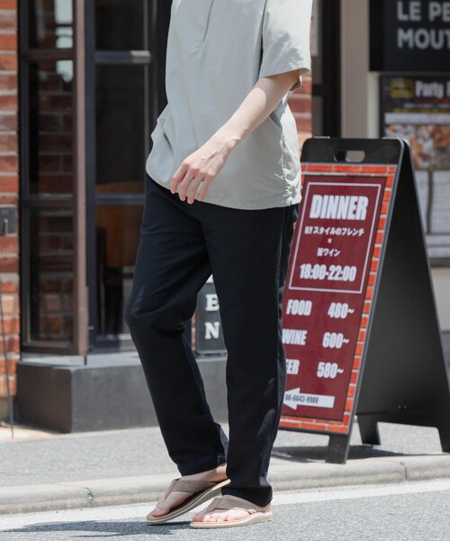 ITEMS URBANRESEARCH(アイテムズ アーバンリサーチ)の「コットン×リネン RELAX トラウザー(その他パンツ・メンズ・CHA/GRN/RED/BLK・M/L)」の6枚目の写真