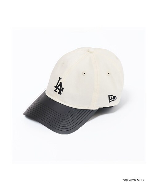 MURUA（ムルーア）の「【MLB × New Era × MURUA】 フェイクレザーCAP（キャップ・レディース・アイボリー・F）」の4枚目の写真