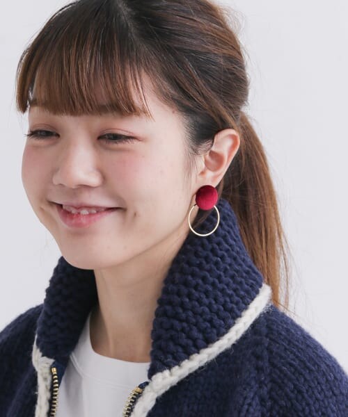 URBAN RESEARCH Sonny Label（アーバンリサーチサニーレーベル）の「ベロアサークルピアス（ピアス（両耳用）・レディース・ネイビー/ボルドー・one/One）」の5枚目の写真