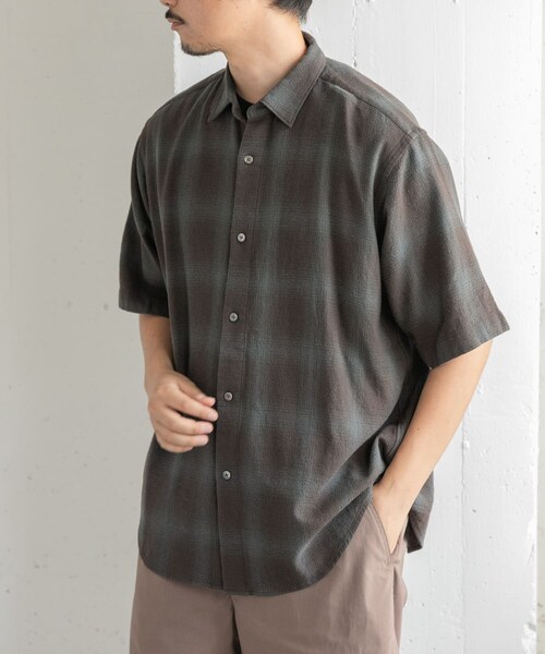 URBAN RESEARCH DOORS(アーバンリサーチドアーズ)の「FORK&SPOON オンブレチェックショートスリーブシャツ(シャツ/ブラウス・メンズ・BLU×BRN/BEG×KHK・4/5)」の7枚目の写真