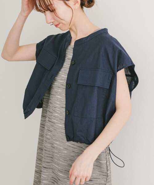 ITEMS URBANRESEARCH(アイテムズ アーバンリサーチ)の「リネンミックスドロストポケットシャツ(シャツ/ブラウス・レディース・BRN/NVY/NTL・FREE)」の3枚目の写真