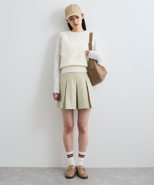 VIS（ビス）の「フラワーモチーフニットベスト（ベスト・レディース・ブラック/ライトグレー/オフホワイト・F）」の8枚目の写真