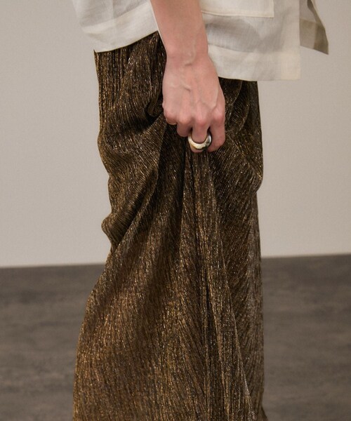 ADAM ET ROPE'（アダムエロペ）の「シアーラメスカート［ストレッチ］（スカート・レディース・ゴールド/シルバー・F）」の17枚目の写真