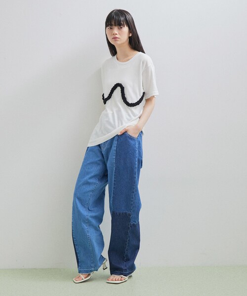 ADAM ET ROPE'(アダムエロペ)の「【VIOLETTE ROOM for ADAM ET ROPE'】別注 NUANCE TEE(Tシャツ/カットソー・レディース・ブラック/グレー/ホワイト・F)」の7枚目の写真