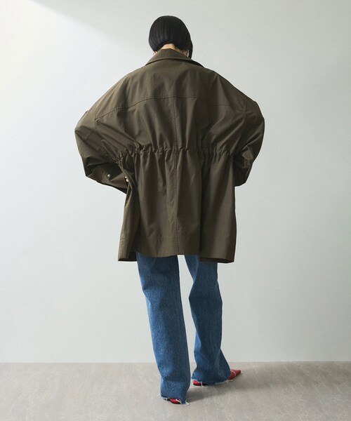 ADAM ET ROPE'（アダムエロペ）の「【WEB限定】スタンドカラーハーフモッズコート（モッズコート・レディース・ブラック/オフホワイト/カーキ系・F）」の6枚目の写真