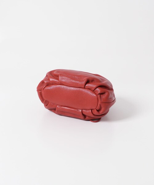 URBAN RESEARCH ROSSO（アーバンリサーチロッソ）の「HEREU　Bombon Supple Shiny（ショルダーバッグ・レディース・Chili Red・one）」の6枚目の写真