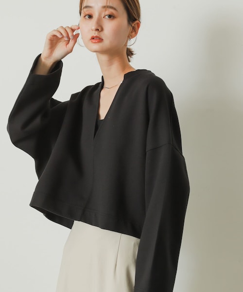 SENSE OF PLACE by URBAN RESEARCH（センスオブプレイスバイアーバンリサーチ）の「Vネッククロップドトップ（Tシャツ/カットソー・レディース・IVORY/PURPLE/BLACK・one）」の4枚目の写真