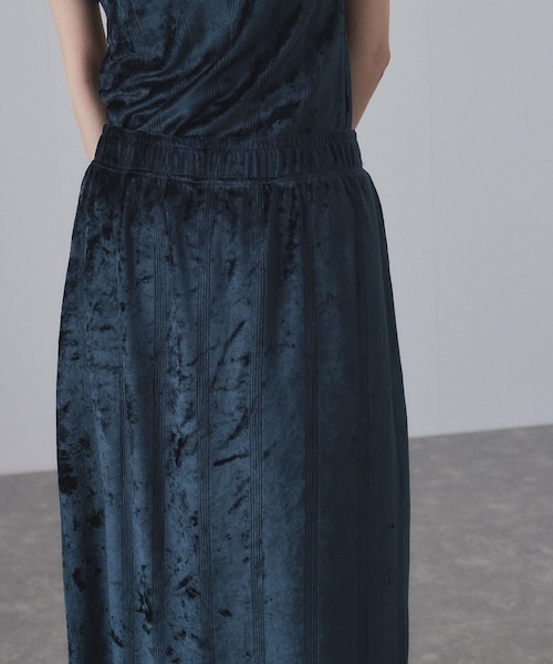 ADAM ET ROPE'（アダムエロペ）の「【Miller for ADAM ET ROPE'】別注 ベロアSkirt（スカート・レディース・グリーン/ネイビー・F）」の11枚目の写真