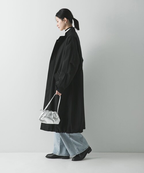 URBAN RESEARCH（アーバンリサーチ）の「『WEB限定』インナーダウン付スタンドカラーロングコート（テーラードジャケット・レディース・BLACK/KHAKI・Free）」の7枚目の写真