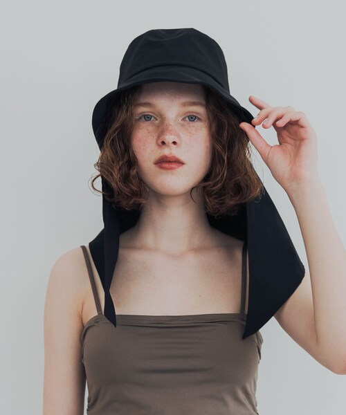 URBAN RESEARCH(アーバンリサーチ)の「『UVカット/撥水』SUN HAT(ハット・レディース・BLACK/BEIGE・-)」の4枚目の写真